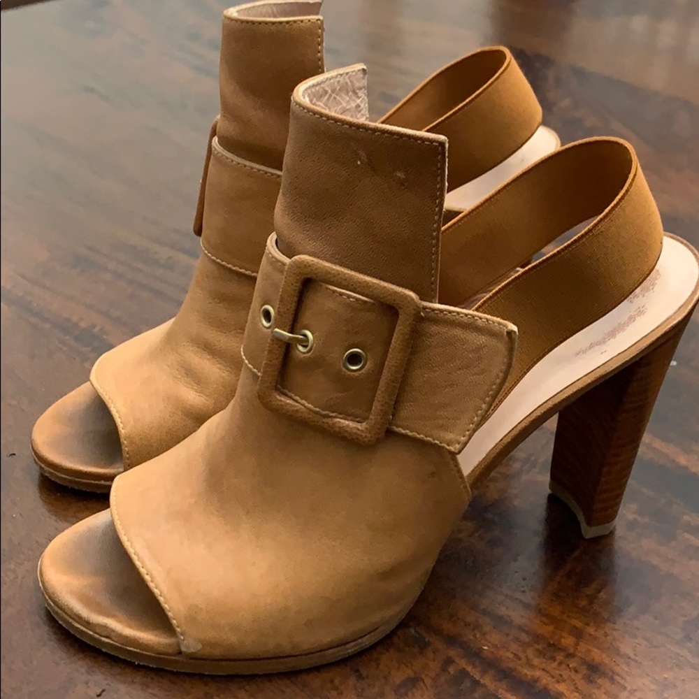 Stuart Weitzman leather sandals size 8